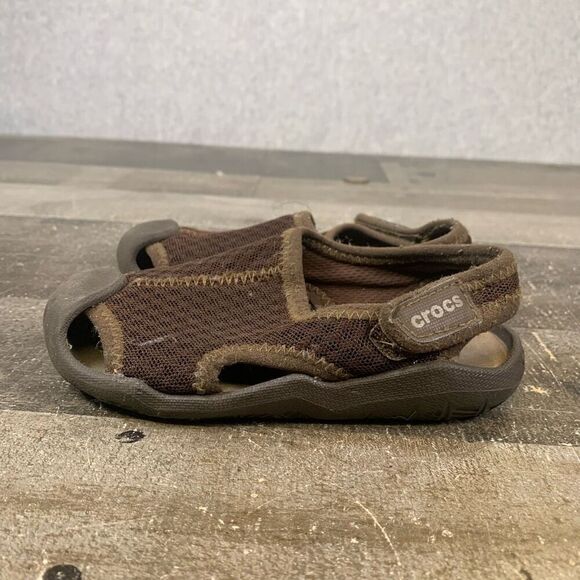 Crocs Little kids Size 9 Swiftwater Sandals Brown Slingback Water Shoes Outdoor - Picture 2 of 10